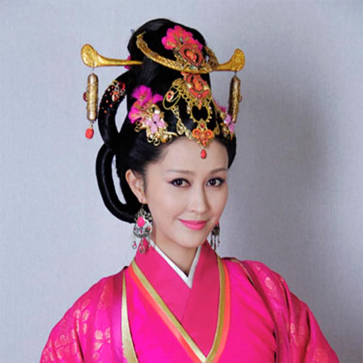 她是莒国公主,楚威王的宠妃,宠冠楚国,却被楚威后算计导致膝下无子